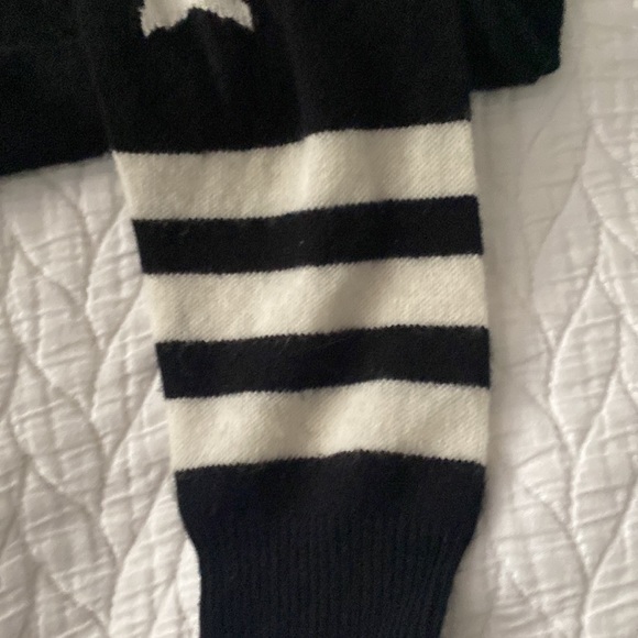 Aqua girls cashmere sweater - Picture 2 of 3